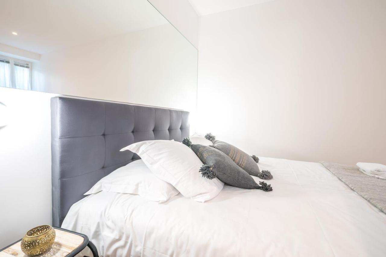 פריז Studio Terrasse Privee 5 Min To Eiffel Tower מראה חיצוני תמונה